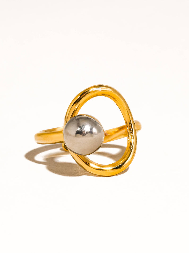 Sibylle | Gold Non-Tarnish Two Tone Round Ring