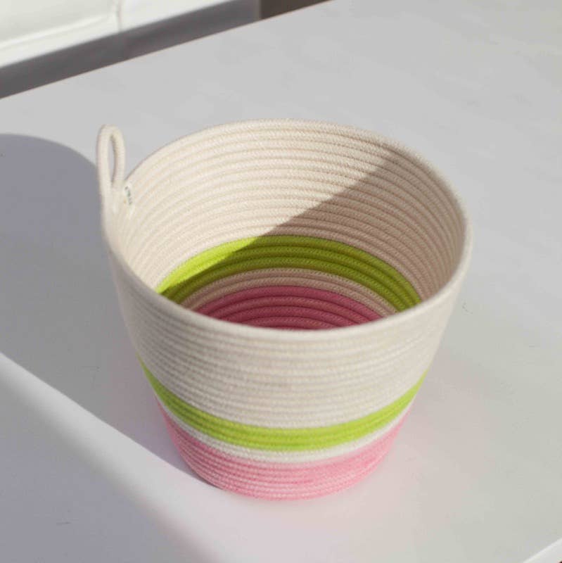 Planter |Strawberry Pink . Holds 6in Plant