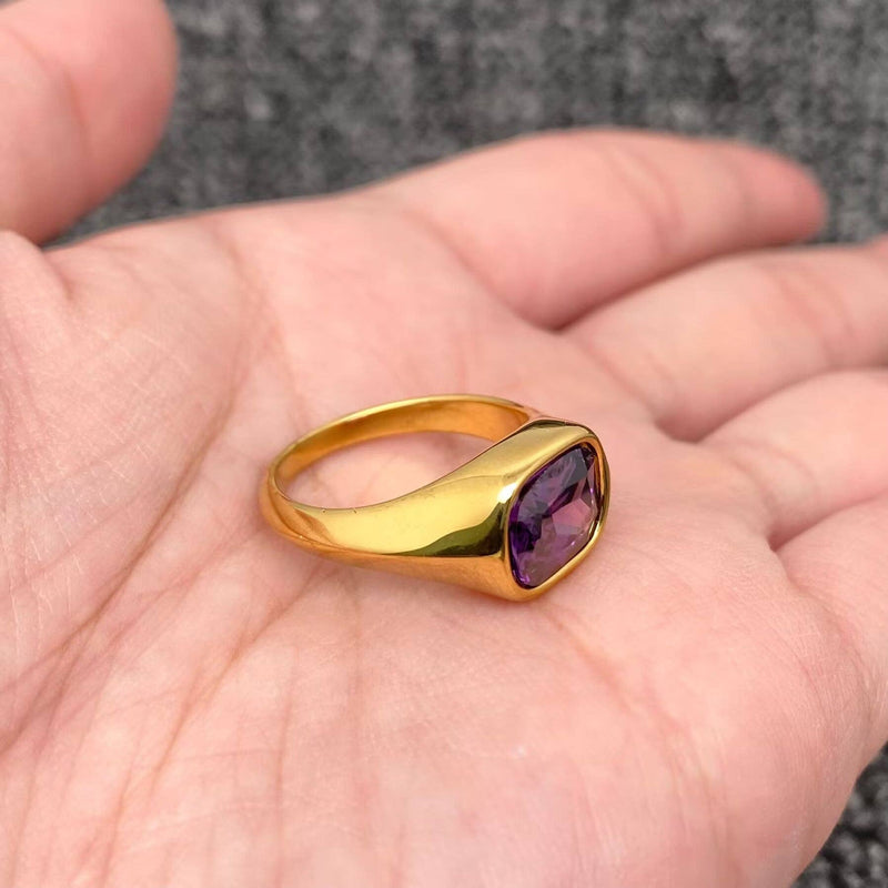 Mora|  Purple Zircon