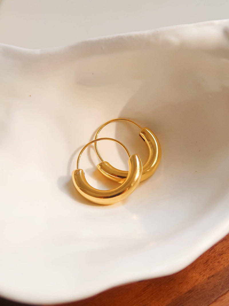 Mackenzie | U-Shape Hoop. Gold Non-Tarnish