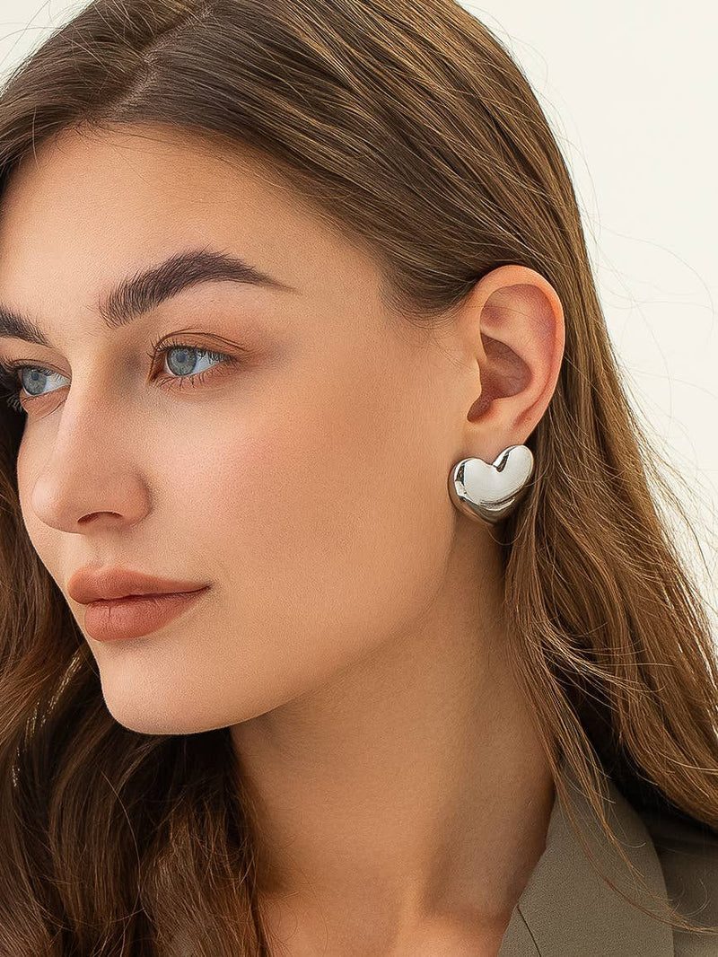 Chantilly | Classic Heart Stud