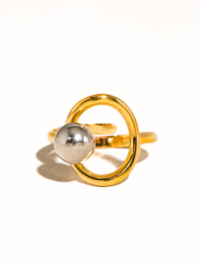 Sibylle | Gold Non-Tarnish Two Tone Round Ring