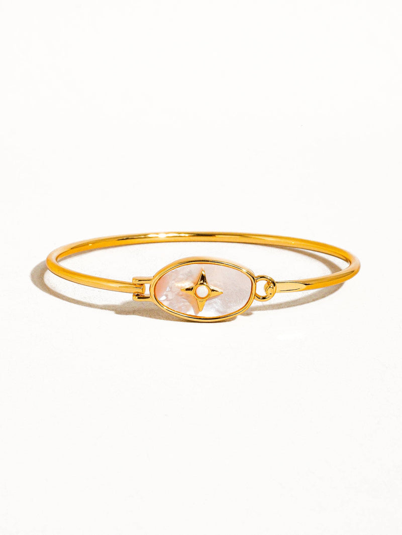 Aileen | Gold Vintage Star Shell Bangle