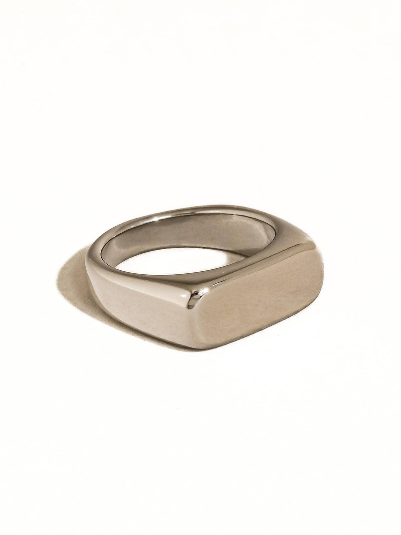 Glayce | Gold Non-Tarnish Classic Signet Ring
