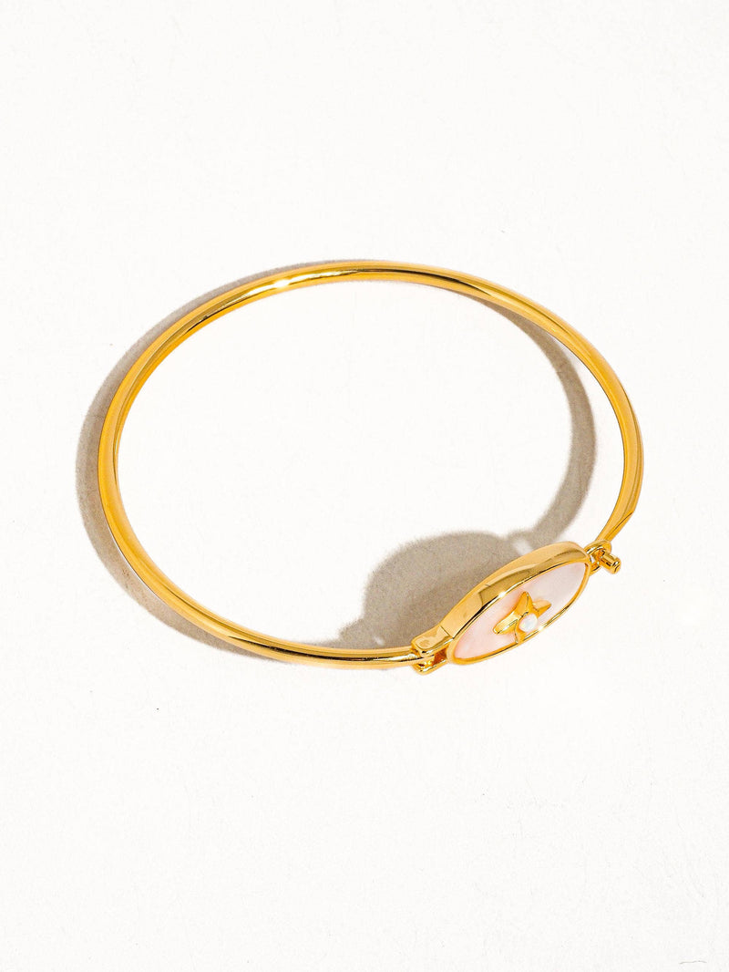 Aileen | Gold Vintage Star Shell Bangle