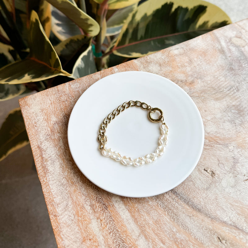 Natural pearl bracelet