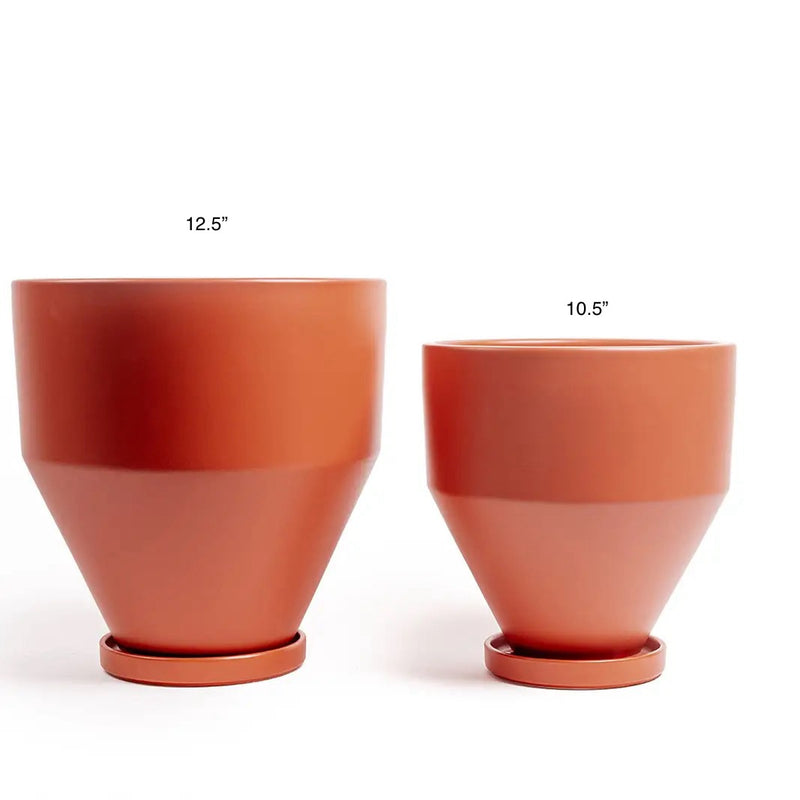 10.5” Jouet Planters w/Water Saucers