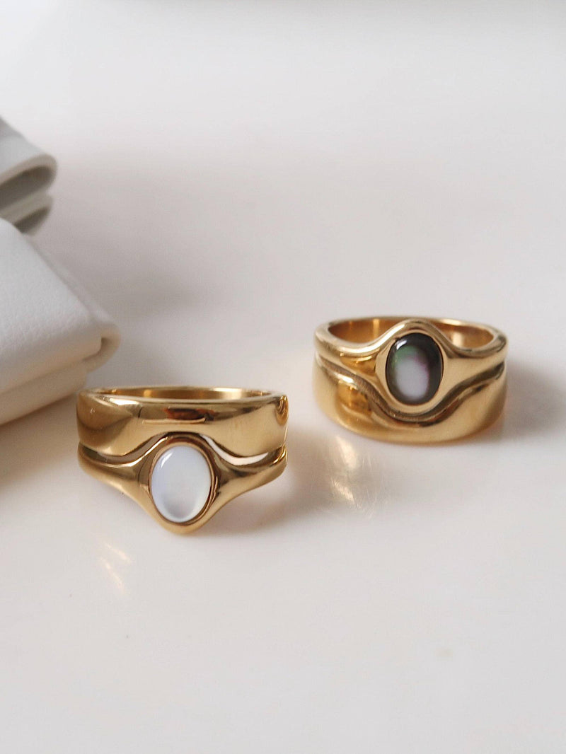 Alouette | 18K Gold Non-Tarnish Stone Wave Ring