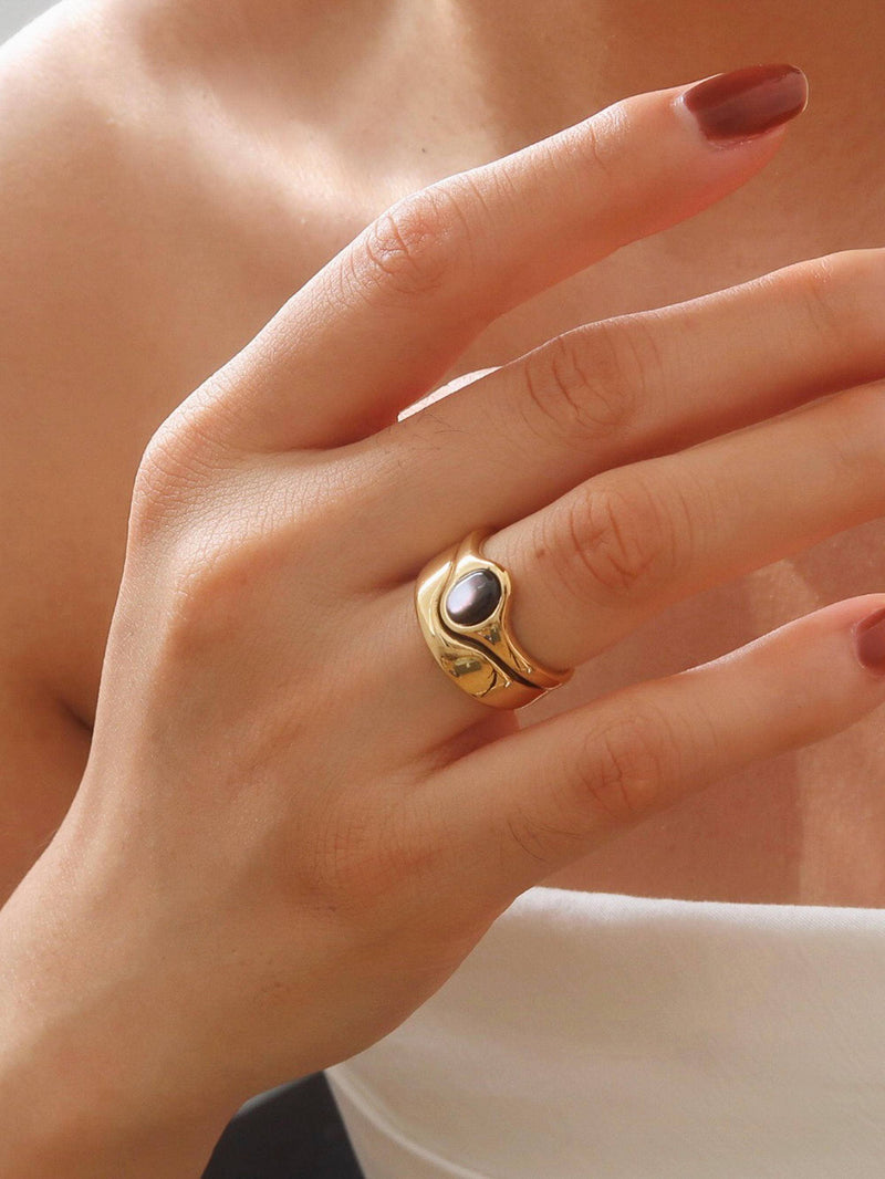 Alouette | 18K Gold Non-Tarnish Stone Wave Ring
