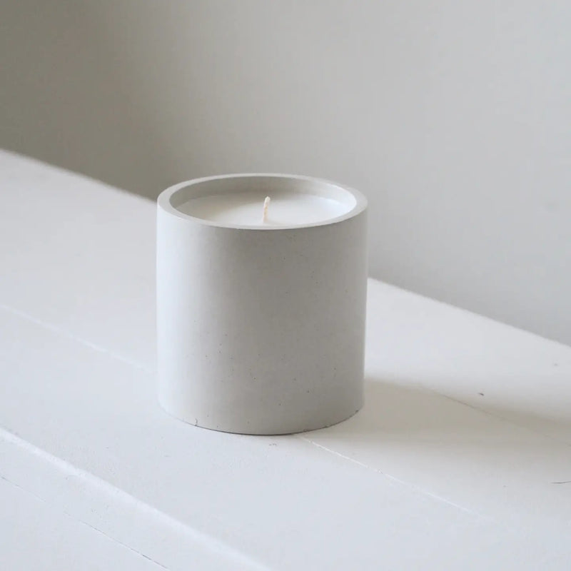 5 Fragrances of Makana - 11 oz (Concrete Candles)