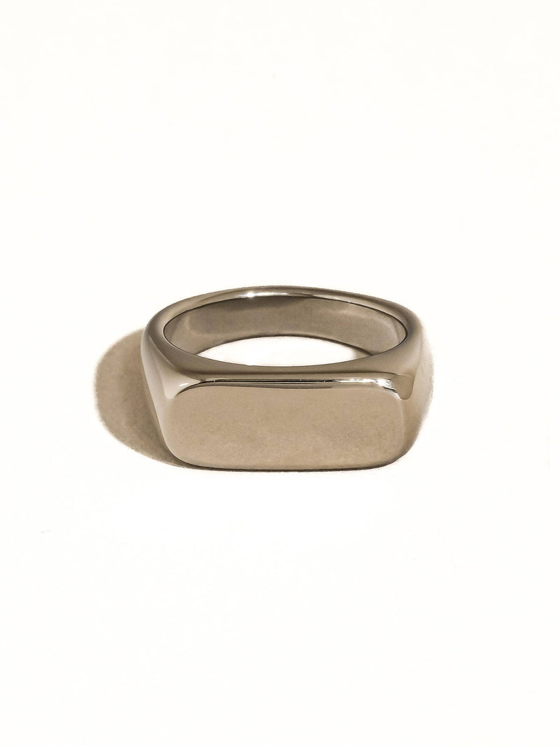 Glayce | Gold Non-Tarnish Classic Signet Ring