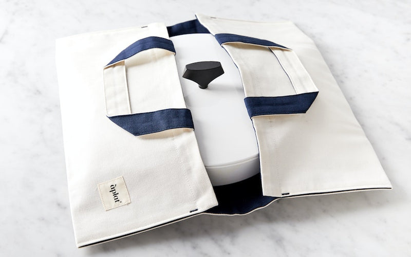 Àplat Inc - Culinary Casserole Tote - Blackberry -15”
