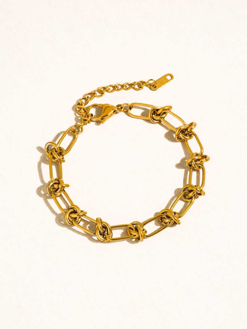 Nivra | Gold Non-Tarnish Knot Chain Bracelet
