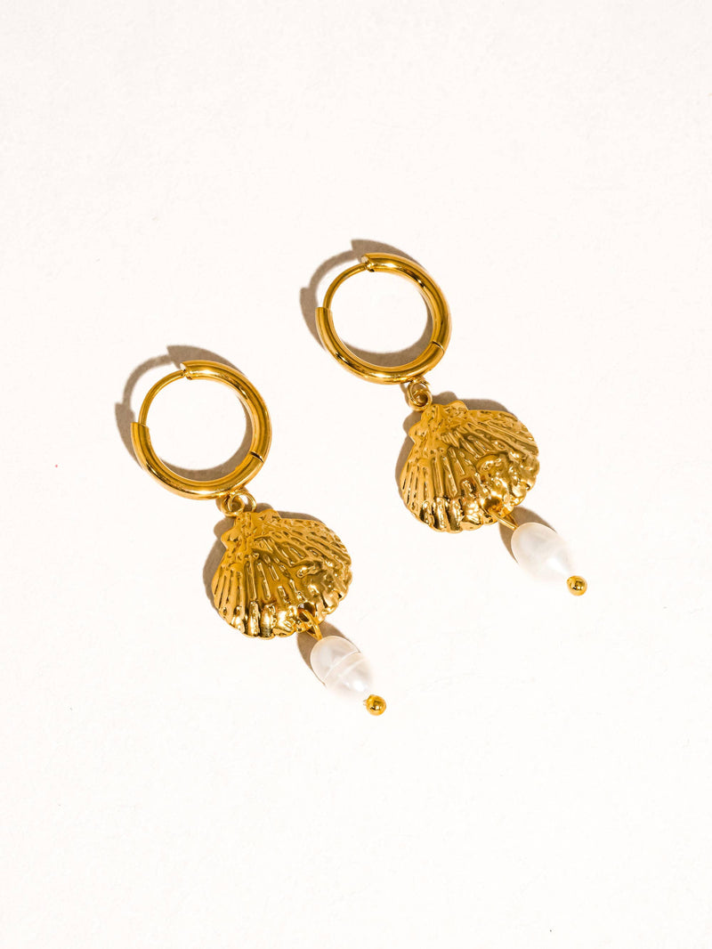 Audace | Gold Non-Tarnish Seashell Pearl Drop Earring