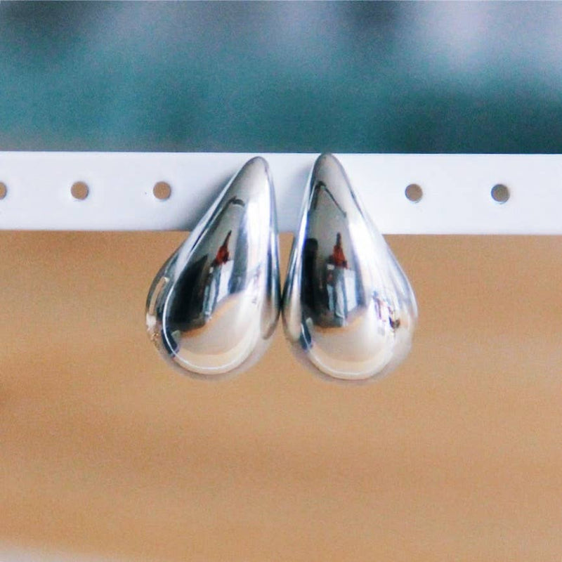 Drop earring – gloss/silver