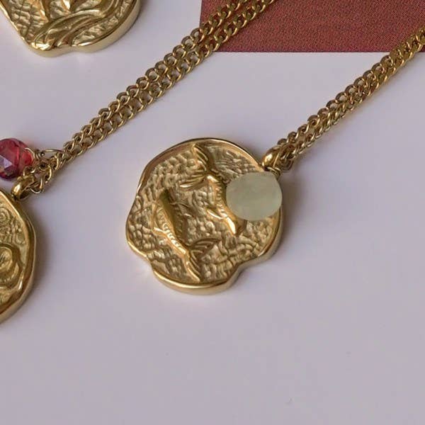 Astrology necklace piscis with natural stone