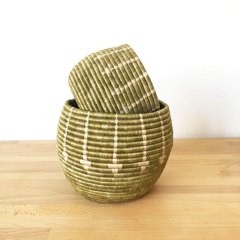 Amsha - Honey Pot Basket: Gafunzo