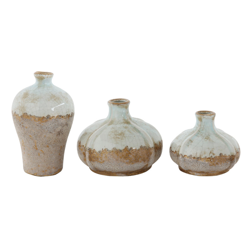 Distressed Terracotta Vases.